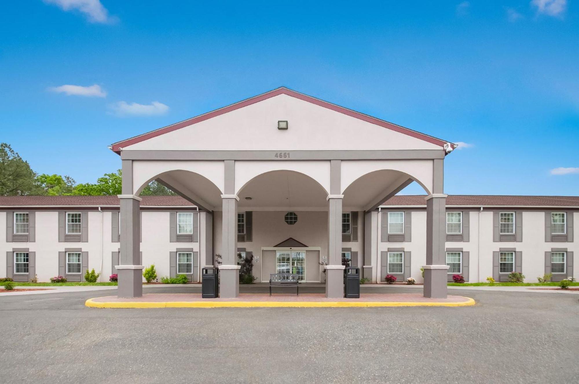 Red Roof Inn Dahlgren - Naval Base Εξωτερικό φωτογραφία